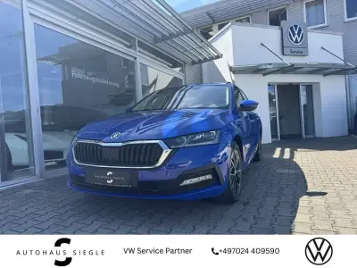 Gebraucht Skoda Octavia Clever 150 PS (110 kW) 2022 Blau Kombi
