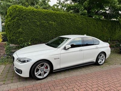 Second-hand BMW 530 Luxury Line 258 CP (189 kW) 2016 Alb Berlinǎ