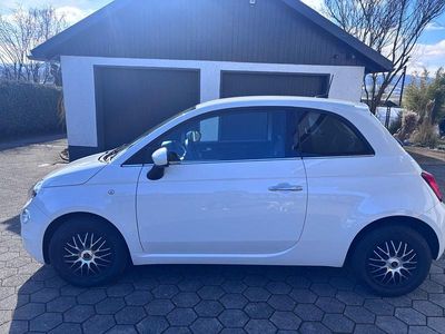 Gebraucht Fiat 500 Lounge 69 PS (50 kW) 2019 Weiß Kleinwagen