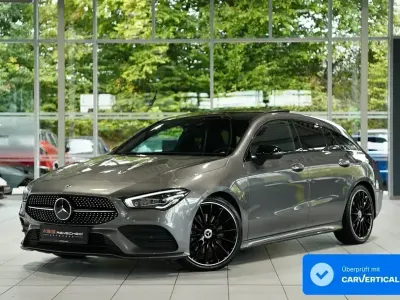 Gebraucht Mercedes CLA200 Shooting Brake AMG line 163 PS (119 kW) 2023 Grau Kombi