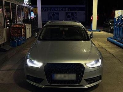 Gebraucht Audi A4 Attraction 136 PS (100 kW) 2014 Silber Kombi