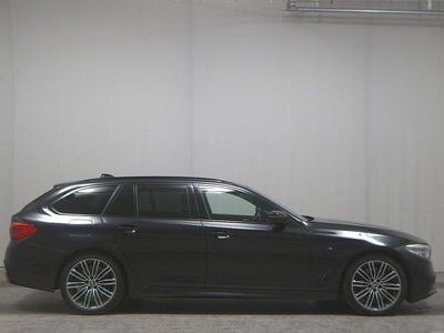 Gebraucht BMW 530 M Sport 265 PS (194 kW) 2019 Black sapphire metallic Kombi