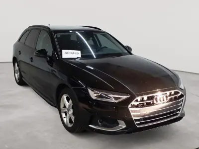 Gebraucht Audi A4 Advanced 163 PS (119 kW) 2023 Mythosschwarz metallic Kombi