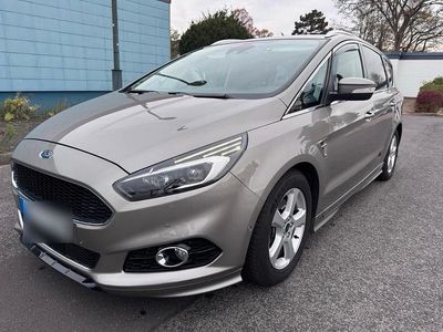 Gebraucht Ford S-MAX S 209 PS (153 kW) 2015 Gold Van / Kleinbus