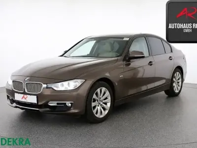 Gebraucht BMW 320 Comfort Edition 184 PS (135 kW) 2012 Sparkling bronze Limousine