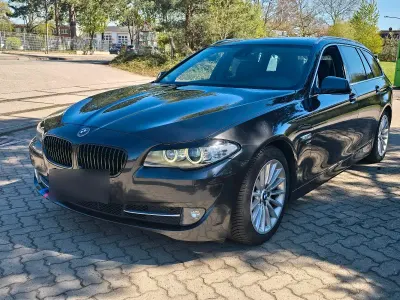 Gebraucht BMW 530 258 PS (189 kW) 2011 Grau Kombi