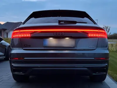 Gebraucht Audi Q8 Competition 340 PS (250 kW) 2023 Grau SUV