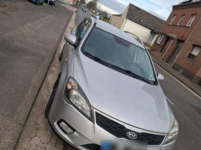 Gebraucht Kia Ceed Sportswagon 110 PS (80 kW) 2010 Kombi