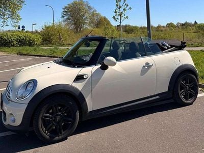 Second-hand Mini One Cabriolet Pepper 98 CP (72 kW) 2015 Andere farben Cabrio