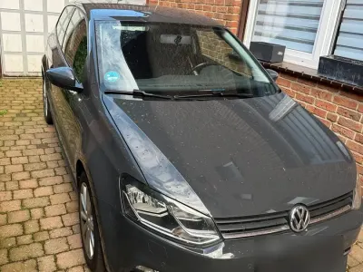 Gebraucht VW Polo 90 PS (66 kW) 2017 Grau Kleinwagen
