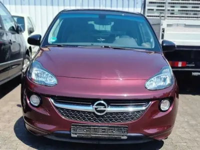 Gebraucht Opel Adam Glam 101 PS (74 kW) 2013 Samtrot (p2)/berry red (p2) Kleinwagen