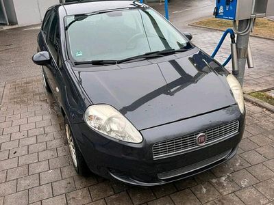 Grau Gebraucht 2008 Fiat Punto Kleinwagen | 1.050 €