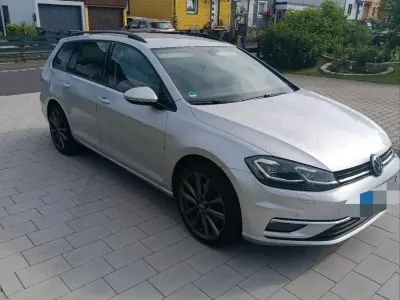 Gebraucht VW Golf VII 150 PS (110 kW) 2019 Silber Kombi