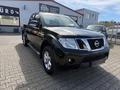 Second-hand Nissan Navara SE 144 CP (105 kW) 2015 Negru Pickup