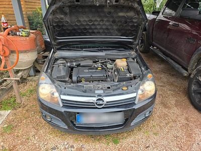 Gebraucht Opel Astra Elegance 105 PS (77 kW) 2005 Schwarz Kombi