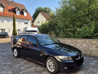Gebraucht BMW 320 184 PS (135 kW) 2011 Schwarz Kombi