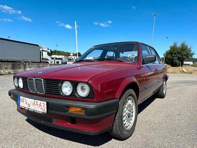Second-hand BMW 320 129 CP (94 kW) 1987 Roșu Berlinǎ