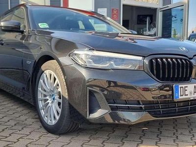 Second-hand BMW 530e 184 CP (135 kW) 2021 Negru Break