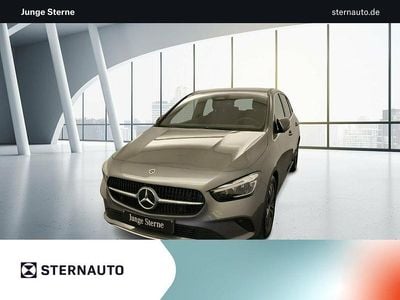Gebraucht Mercedes B180 Advanced 116 PS (85 kW) 2025 Metalliclack mountaingrau Van / Kleinbus
