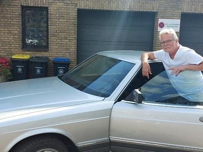 Gebraucht Mercedes 380 150 PS (110 kW) 1984 Silber Coupé