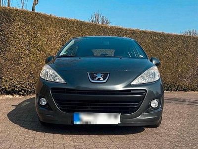 Grau Gebraucht 2010 Peugeot 207 Kleinwagen | 4.800 € (Etwas zu teuer)