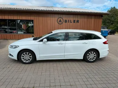 Gebraucht Ford Mondeo Titanium 150 PS (110 kW) 2018 Weiß Limousine