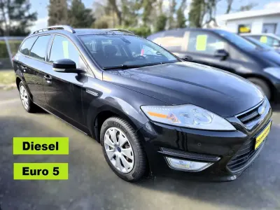 Gebraucht Ford Mondeo Trend 116 PS (85 kW) 2011 Pantherschwarz metallic Kombi