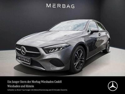 Mountain grau Gebraucht 2024 Mercedes A200 Advanced Limousine | 28.820 € (Fairer Preis)