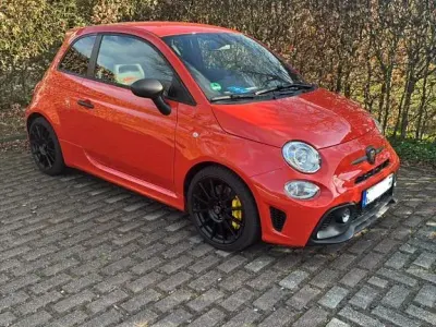 Gebraucht Abarth 695 Competizione 180 PS (132 kW) 2023 Orange Kleinwagen