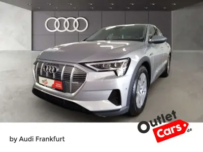 Gebraucht Audi e-tron 230 kW (313 PS) 2022 Florettsilber metallic SUV