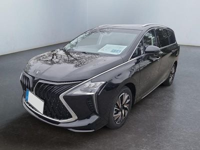 Neu Forthing Yacht/4 U-Tour 235 PS (172 kW) 2026 Waehlbar Van / Kleinbus