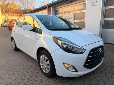 Gebraucht Hyundai ix20 Trend 90 PS (66 kW) 2017 Weiß Kleinwagen