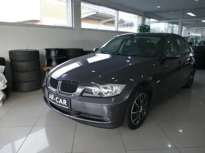 Gebraucht BMW 320 150 PS (110 kW) 2005 Grau Limousine