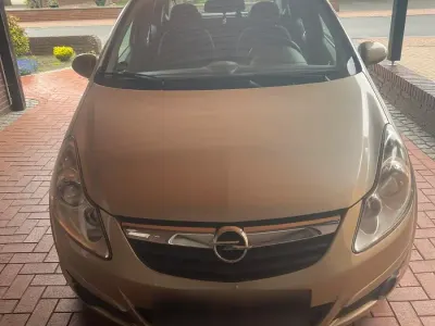 Gebraucht Opel Corsa 80 PS (58 kW) 2009 Gold Kleinwagen