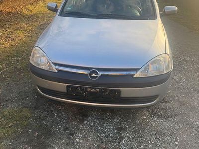 Silber Gebraucht 2002 Opel Corsa Limousine | 1.200 € (Fairer Preis)