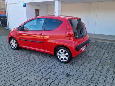 Gebraucht Peugeot 107 2011 Rot Kleinwagen