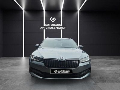Grau Gebraucht 2020 Skoda Superb SportLine Kombi | 22.990 € (Fairer Preis)