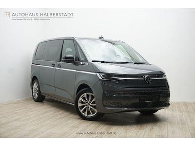 Gebraucht VW Multivan Style 150 PS (110 kW) 2025 Indium grey metallic Van