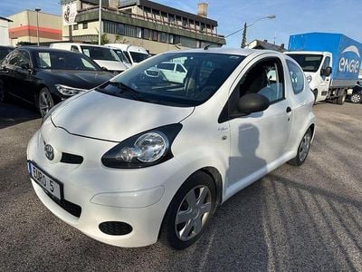 Usata Toyota Aygo 68 CV (50 kW) 2012 Bianco Utilitaria