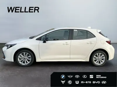 Neu Toyota Corolla Hybrid Business Edition 131 PS (96 kW) 2026 Schneeweiß Limousine