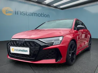 Neu Audi RS3 Sportback 400 PS (294 kW) 2026 Rot Kleinwagen