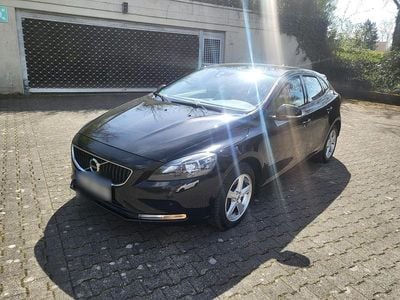 Second-hand Volvo V40 Kinetic 150 CP (110 kW) 2016 Gri Break