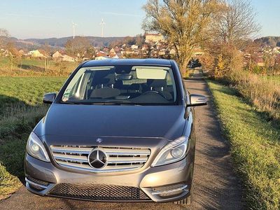 Gebraucht Mercedes B200 156 PS (114 kW) 2013 Van / Kleinbus