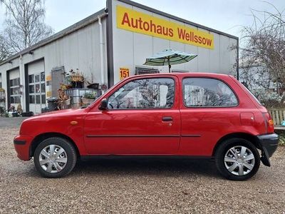 Używany Nissan Micra 54 KM (39 kW) 1999 Czerwony Hatchback