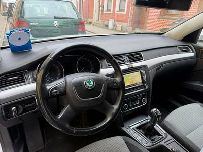 Gebraucht Skoda Superb GreenLine 105 PS (77 kW) 2011 Weiß Limousine