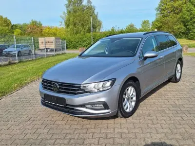 Gebraucht VW Passat Business 150 PS (110 kW) 2022 Silber Kombi