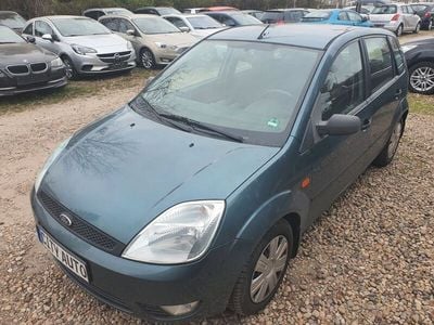 Usata Ford Fiesta Finesse 80 CV (58 kW) 2003 Verde Utilitaria