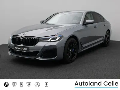 Gebraucht BMW 530 M Sport 286 PS (210 kW) 2023 Skyscraper grau  c4wbraun Limousine