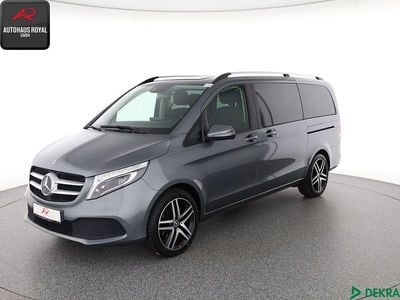 Selenitgrau Gebraucht 2019 Mercedes V300 Sport Van / Kleinbus | 43.880 € (Guter Preis)