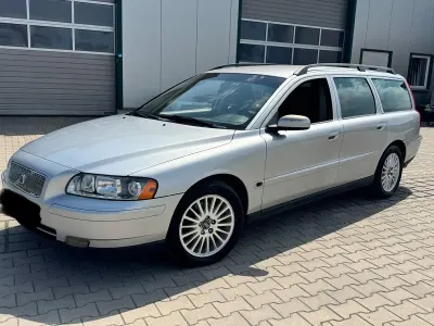 Gebraucht Volvo V70 Kinetic 163 PS (119 kW) 2005 Silber Kombi